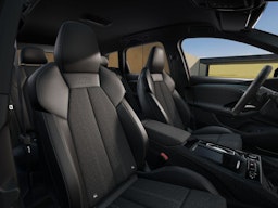 mythos musta Audi Q6 e-tron 2025 kuva 3.