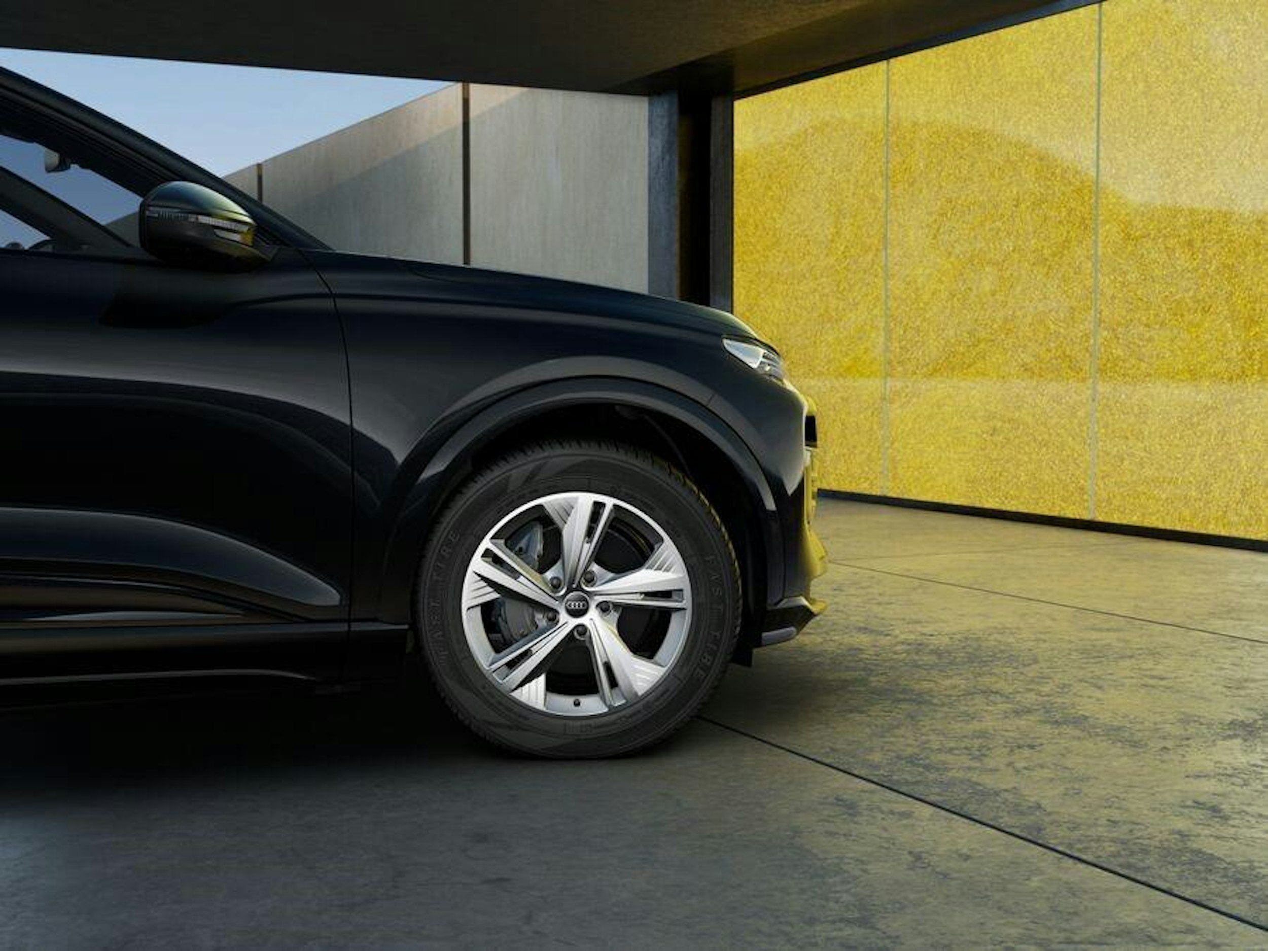 mythos musta Audi Q6 e-tron 2025 kuva 10.