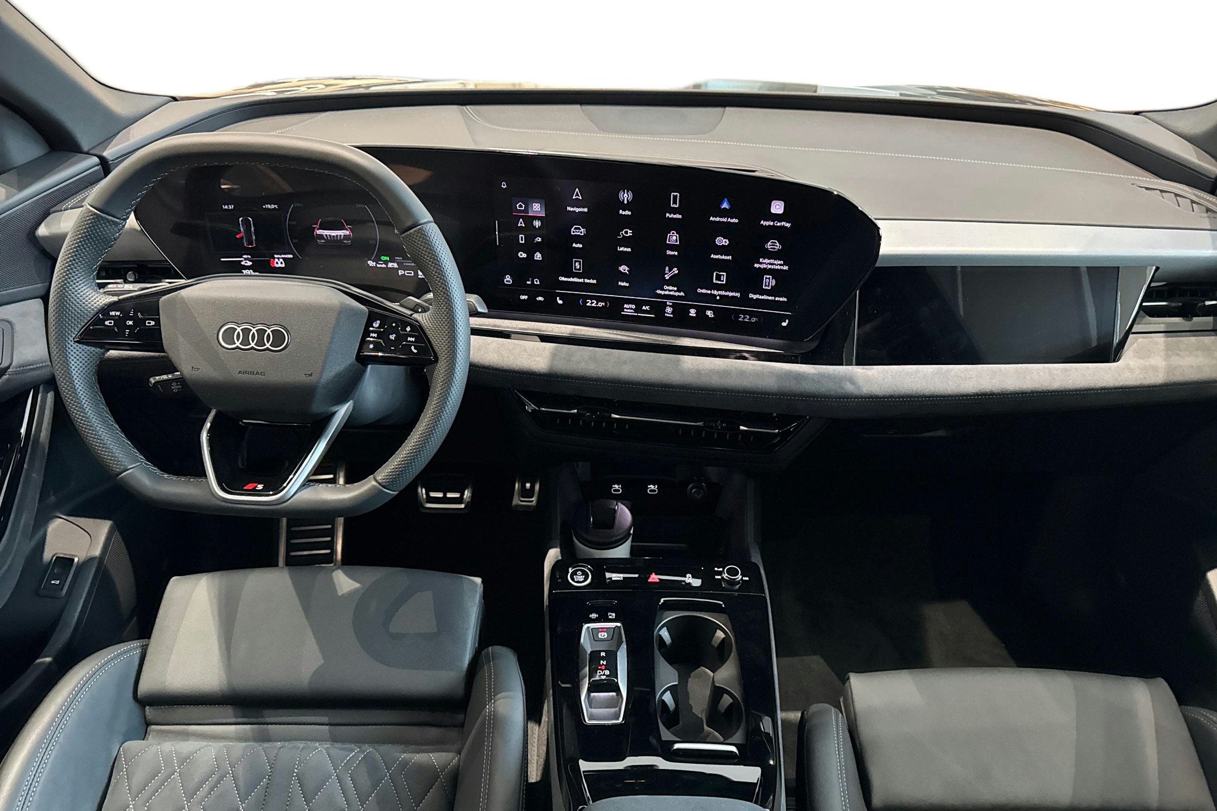 harmaa Audi Q6 e-tron 2025 kuva 7.