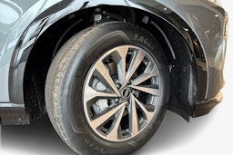 harmaa Audi Q6 e-tron 2025 kuva 9.