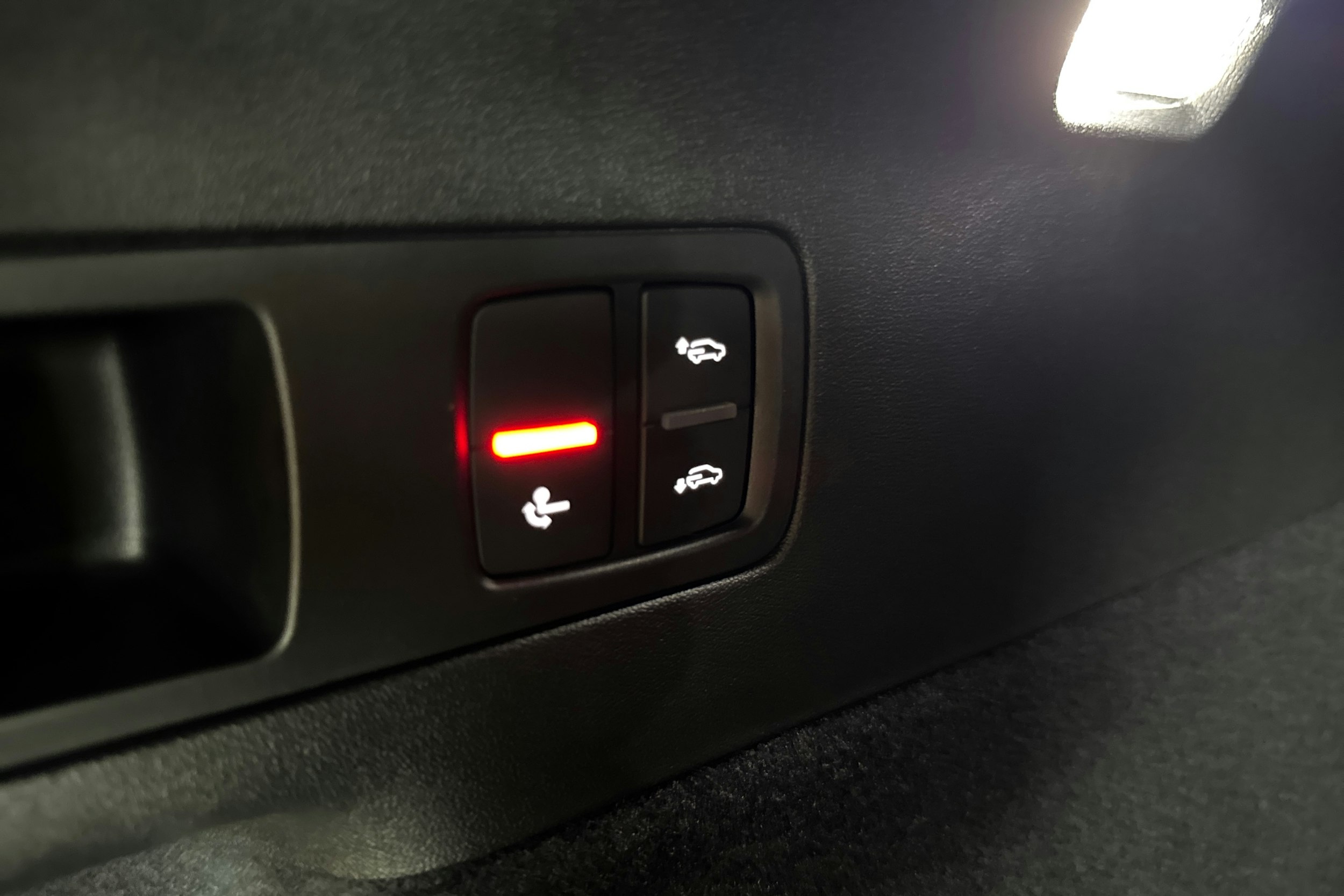 harmaa Audi Q6 e-tron 2025 kuva 13.