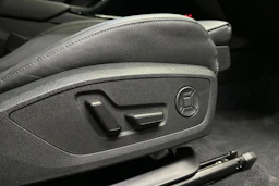 harmaa Audi Q6 e-tron 2025 kuva 11.