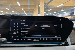 harmaa Audi Q6 e-tron 2025 kuva 20.