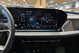 harmaa Audi Q6 e-tron 2025 kuva 22.