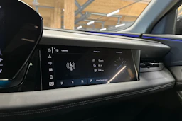 harmaa Audi Q6 e-tron 2025 kuva 23.