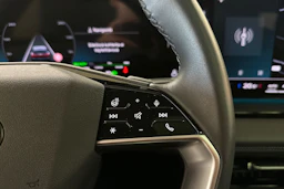 harmaa Audi Q6 e-tron 2025 kuva 29.