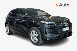 harmaa Audi Q6 e-tron 2025 kuva 1.