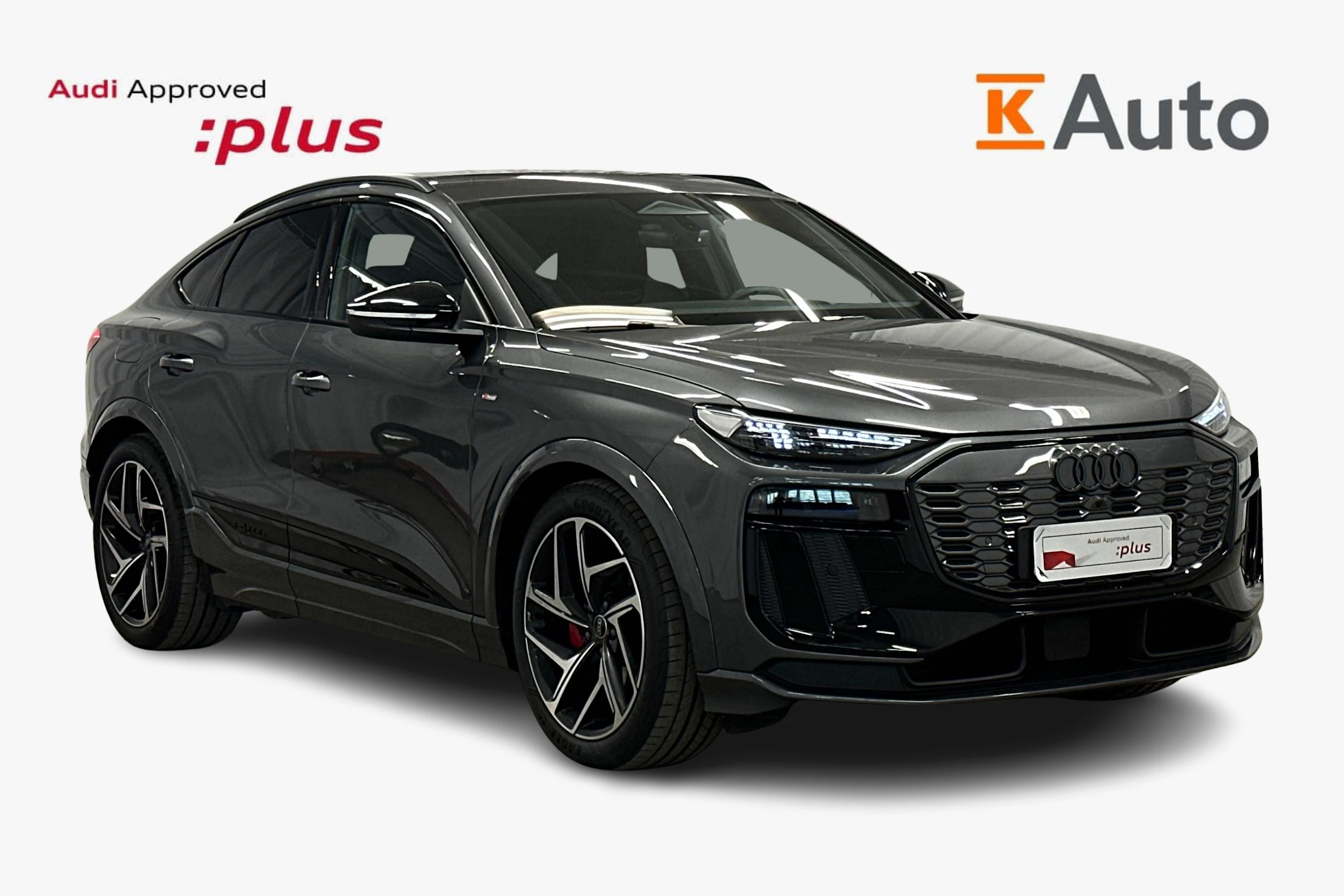 harmaa Audi Q6 e-tron 2025 kuva 1.