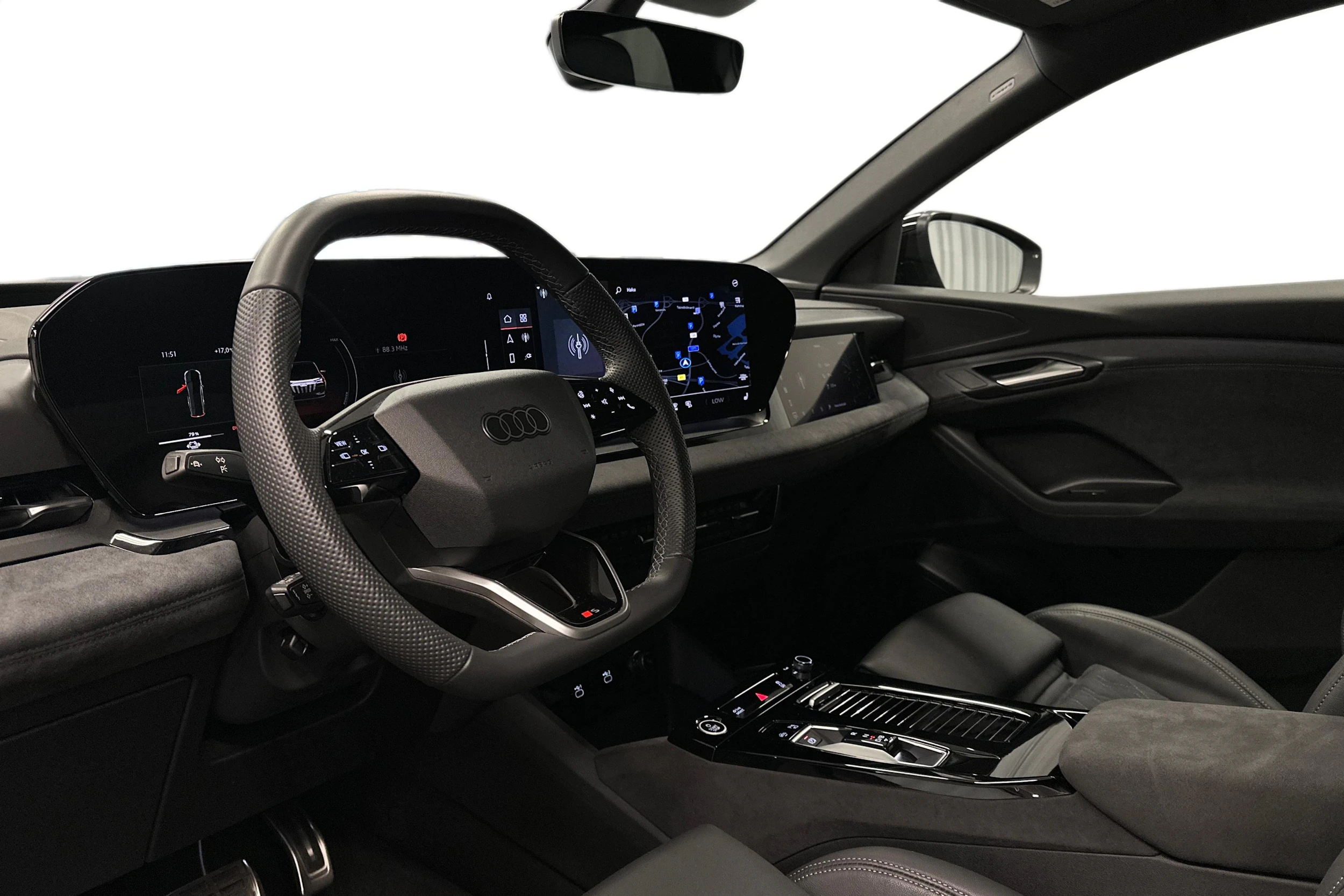 harmaa Audi Q6 e-tron 2025 kuva 6.