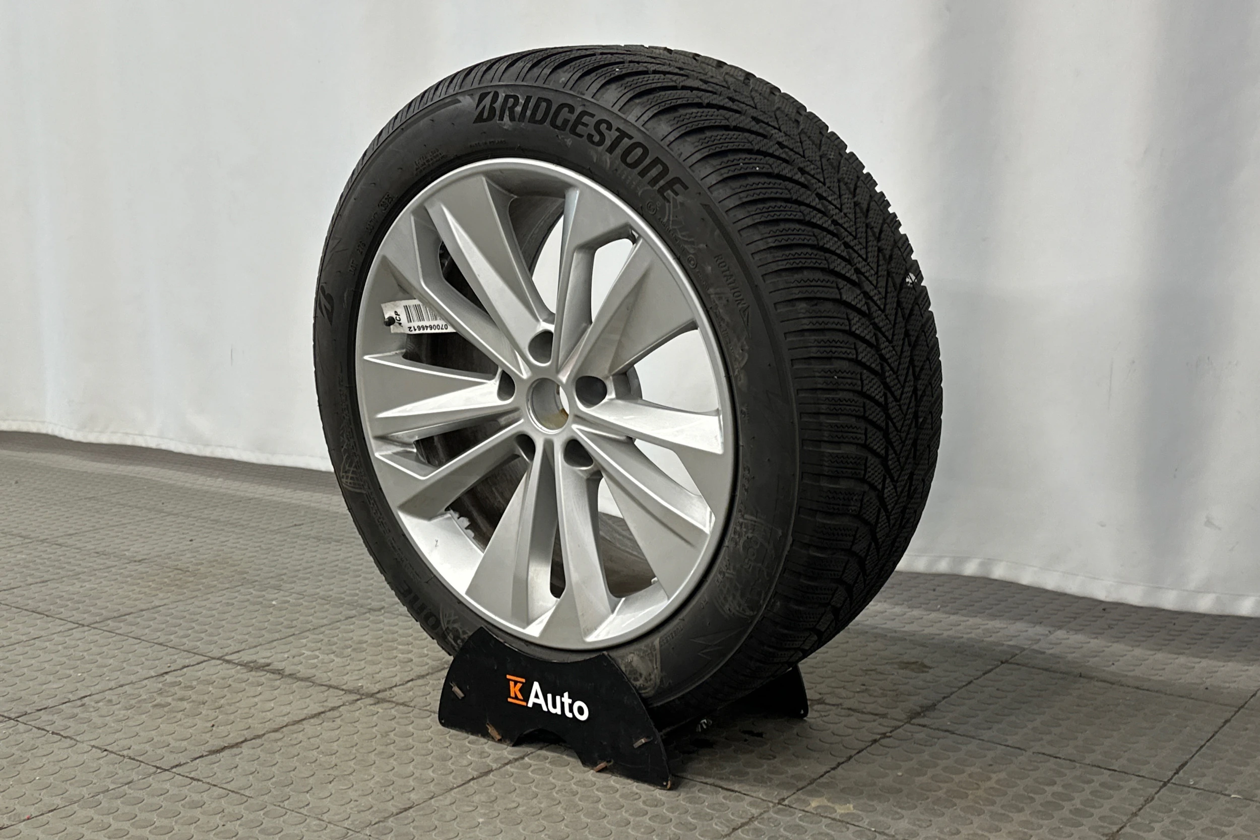 harmaa Audi Q6 e-tron 2025 kuva 10.