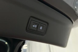 harmaa Audi Q6 e-tron 2025 kuva 12.