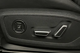 harmaa Audi Q6 e-tron 2025 kuva 15.