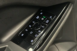 harmaa Audi Q6 e-tron 2025 kuva 16.