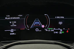 harmaa Audi Q6 e-tron 2025 kuva 21.