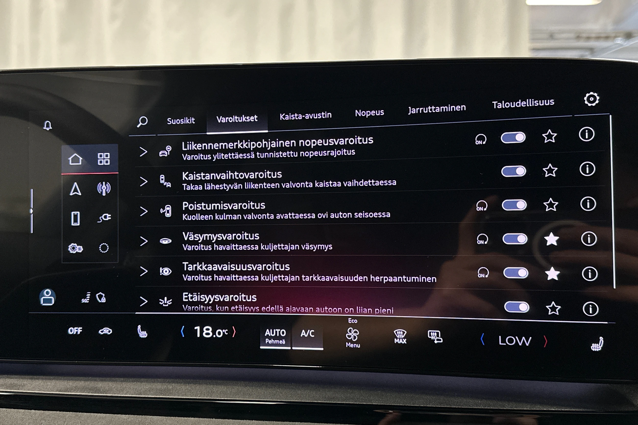harmaa Audi Q6 e-tron 2025 kuva 26.