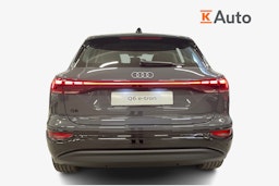 harmaa Audi Q6 e-tron 2025 kuva 4.