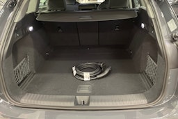 harmaa Audi Q6 e-tron 2025 kuva 14.