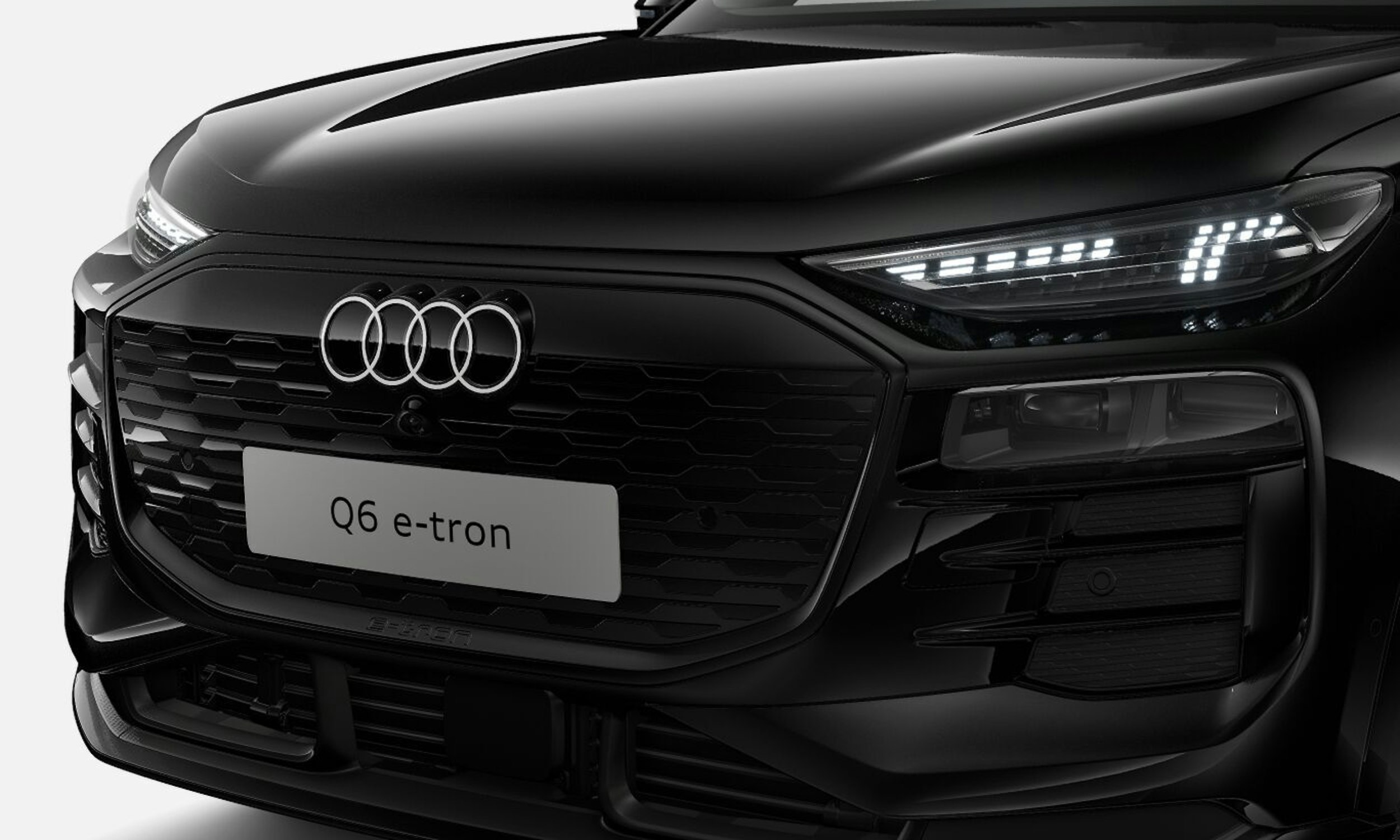 musta Audi Q6 e-tron 2025 kuva 5.