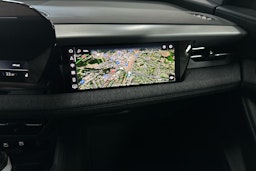 met. valkoinen Audi Q6 e-tron 2025 kuva 24.