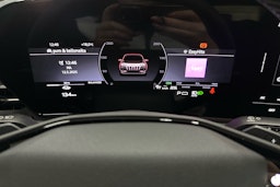 met. valkoinen Audi Q6 e-tron 2025 kuva 25.