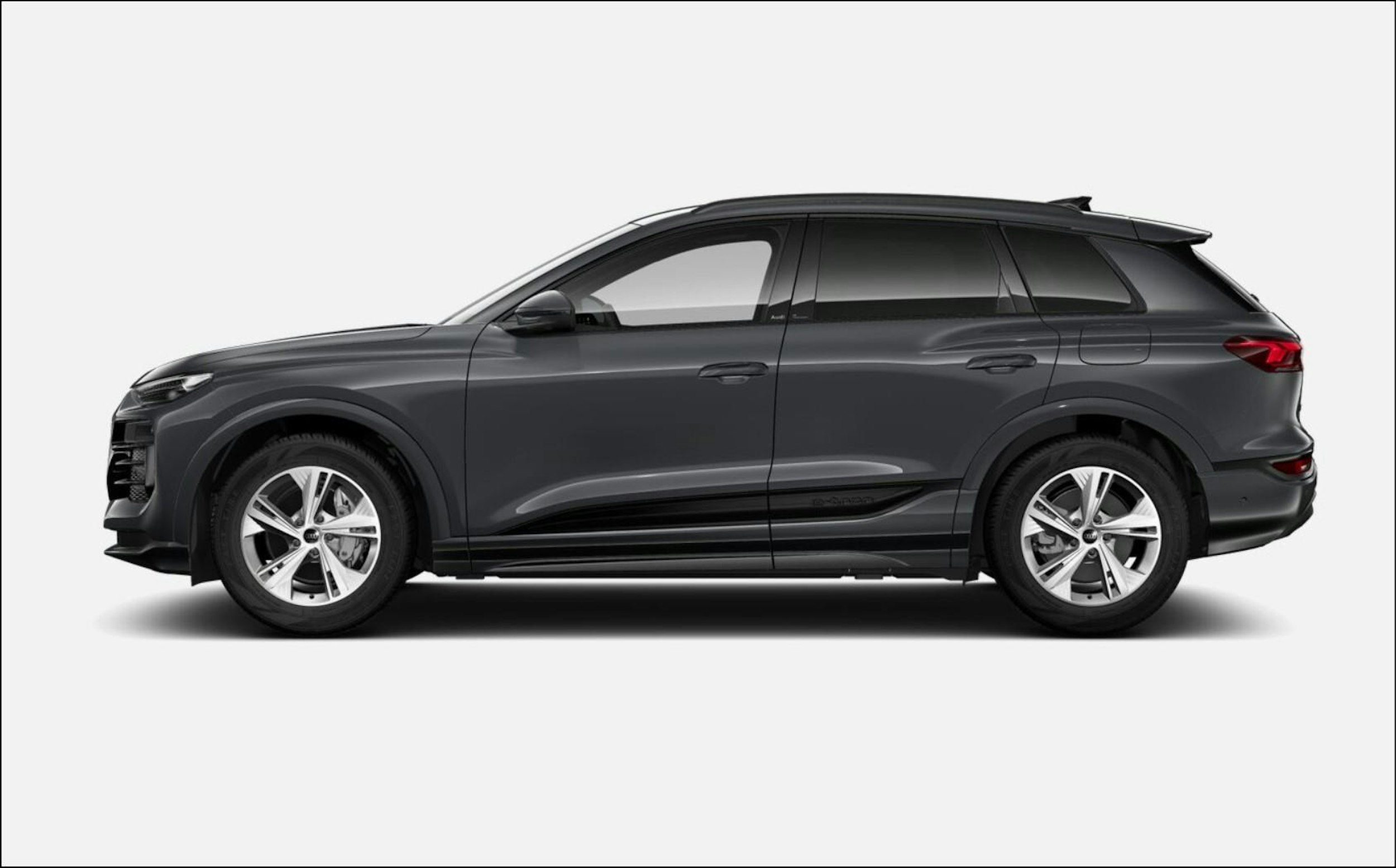 harmaa Audi Q6 e-tron 2025 kuva 7.