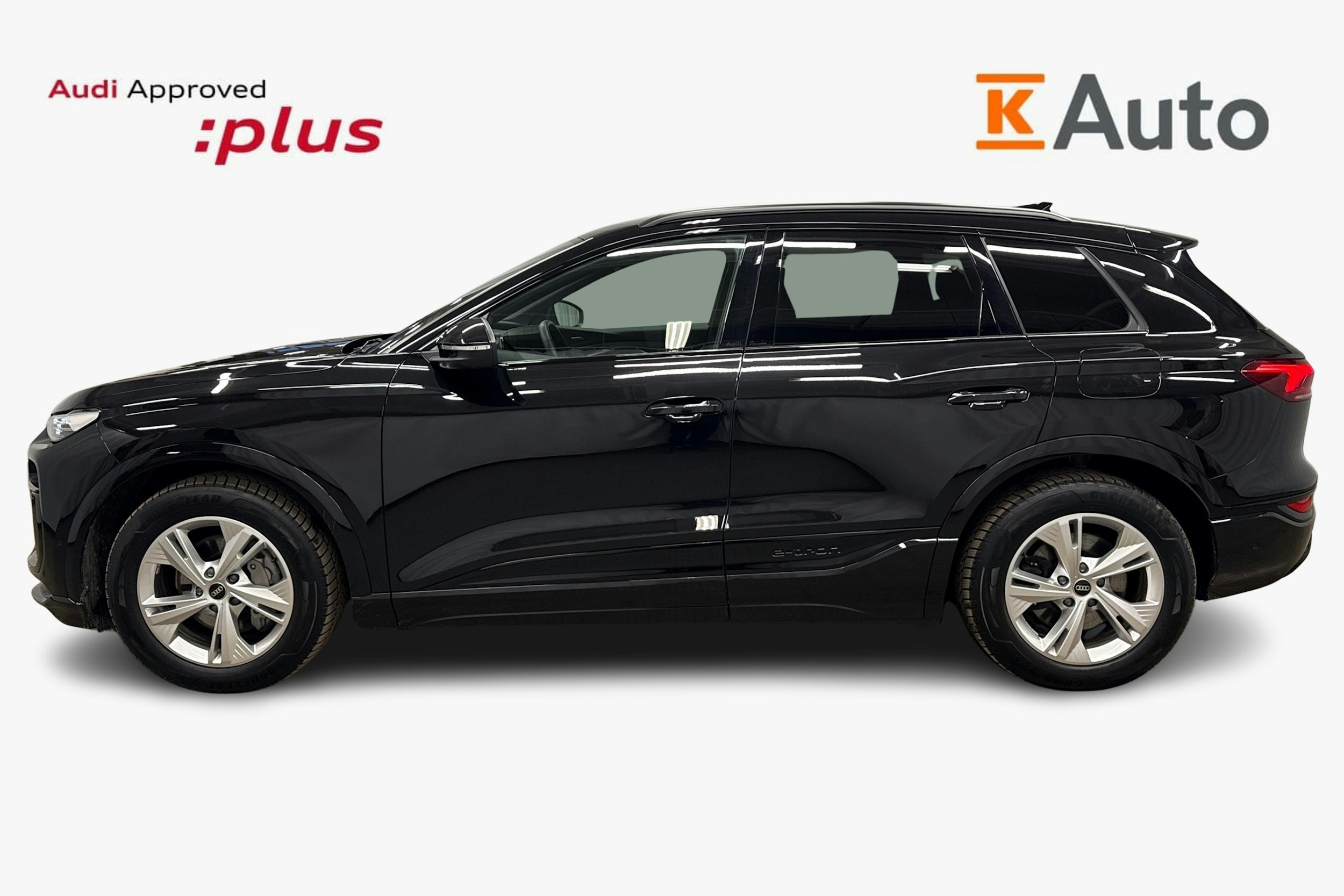 musta Audi Q6 e-tron 2025 kuva 5.