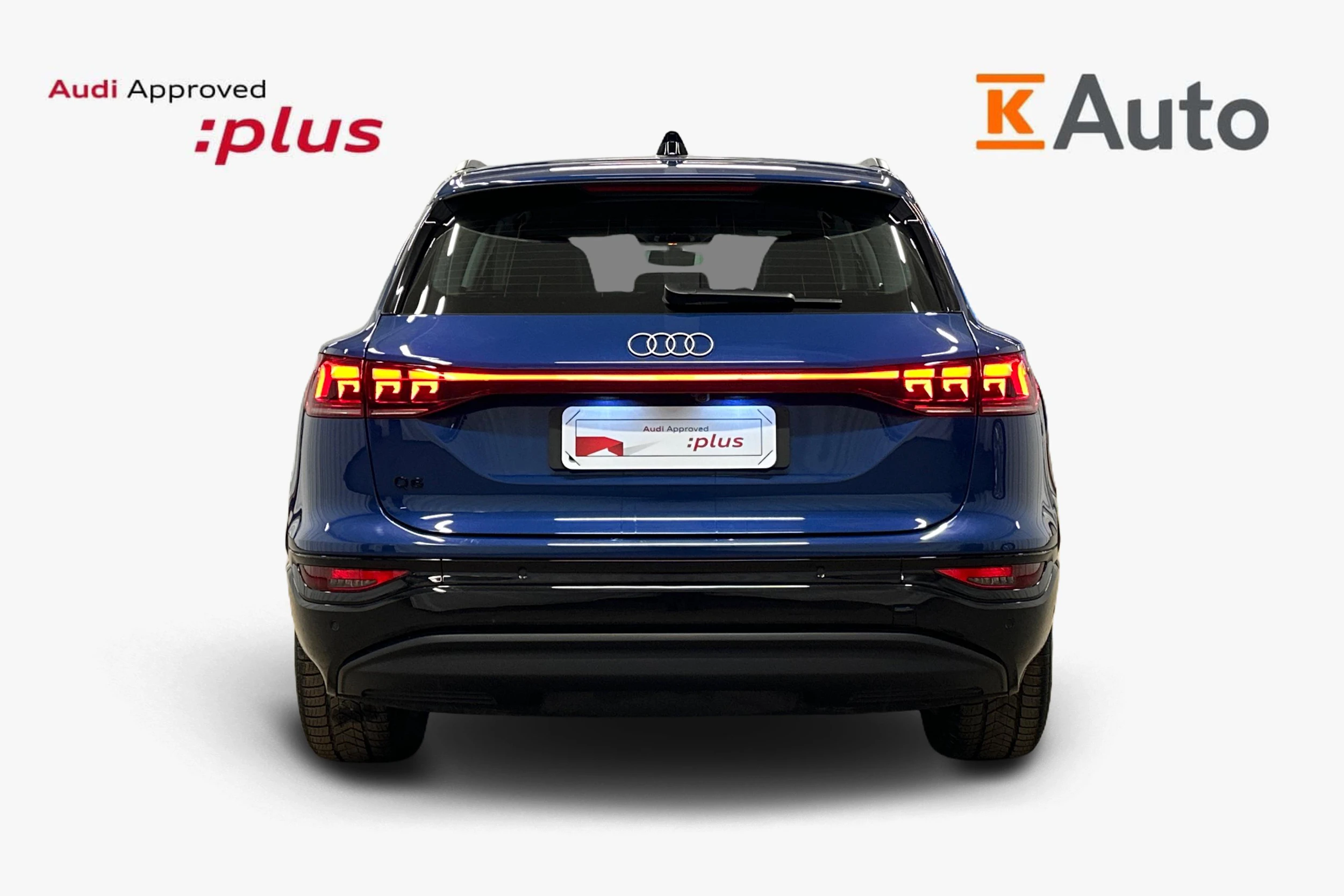 sininen Audi Q6 e-tron 2025 kuva 3.