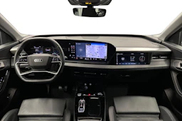 sininen Audi Q6 e-tron 2025 kuva 7.