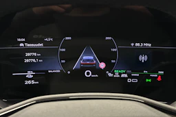 sininen Audi Q6 e-tron 2025 kuva 22.