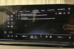 sininen Audi Q6 e-tron 2025 kuva 27.