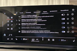 sininen Audi Q6 e-tron 2025 kuva 28.