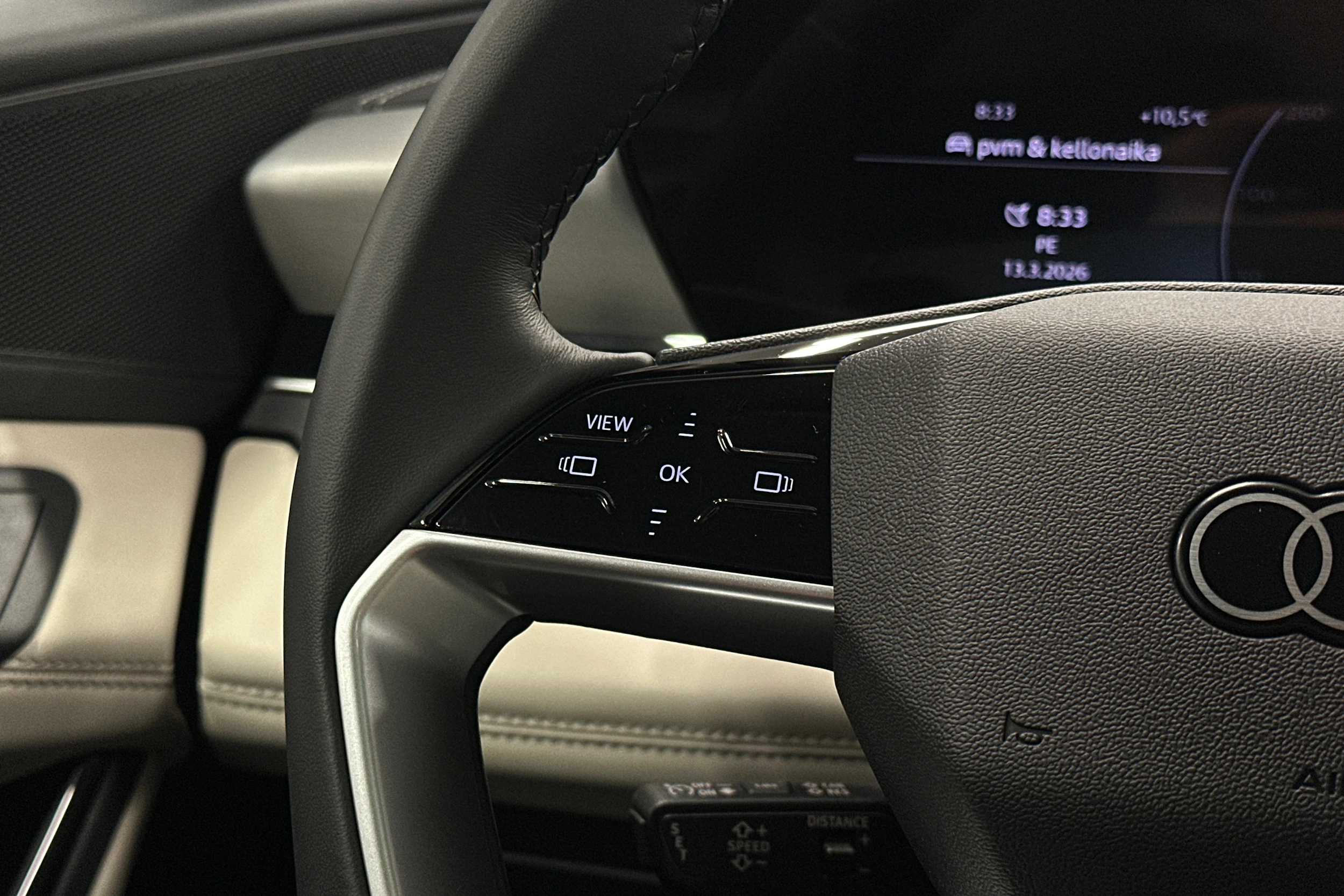 musta Audi Q6 e-tron 2025 kuva 20.