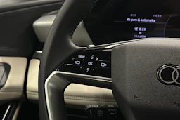 musta Audi Q6 e-tron 2025 kuva 20.