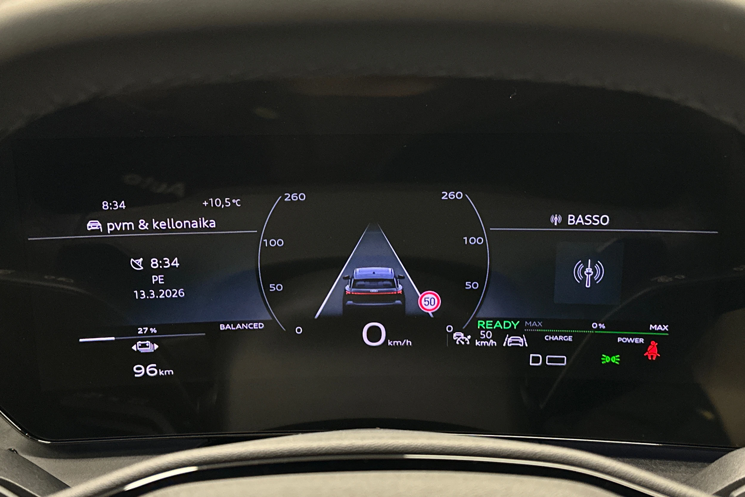 musta Audi Q6 e-tron 2025 kuva 23.