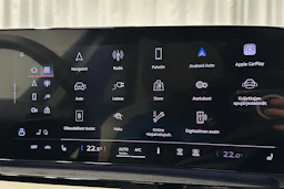 musta Audi Q6 e-tron 2025 kuva 24.