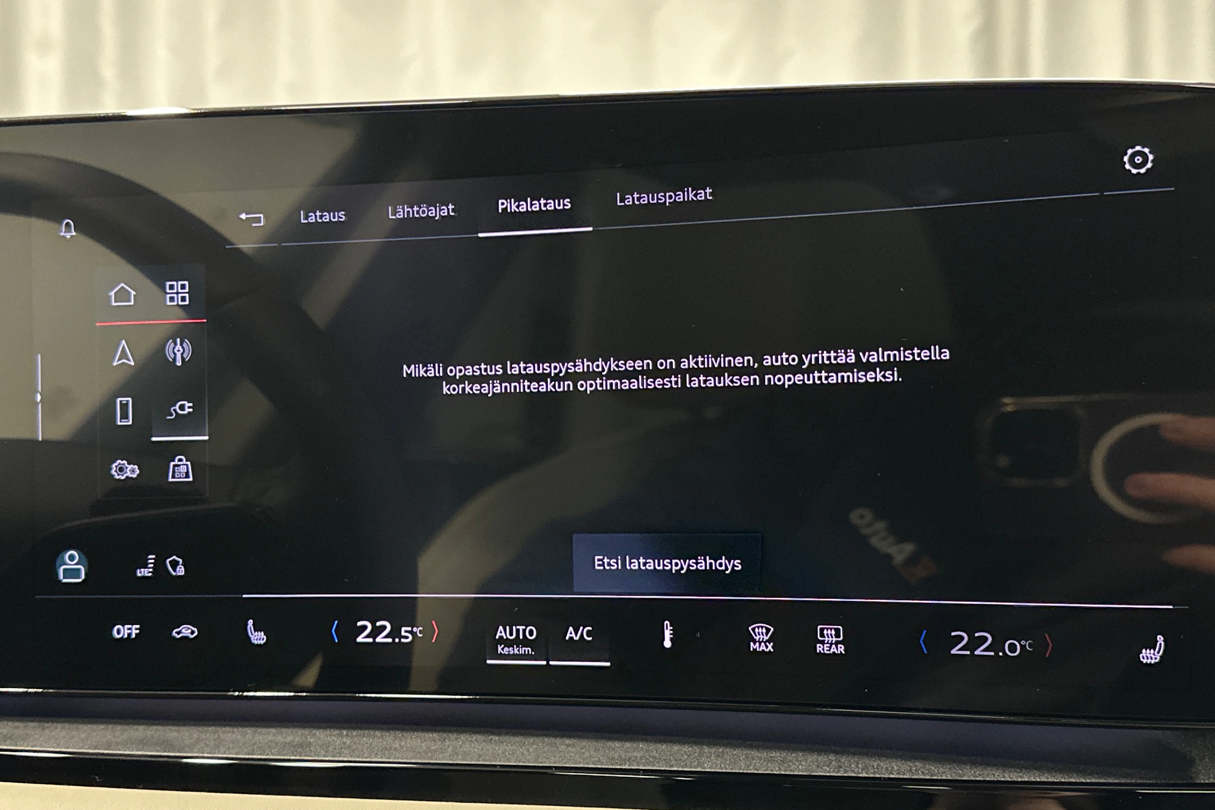 musta Audi Q6 e-tron 2025 kuva 30.