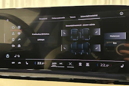 musta Audi Q6 e-tron 2025 kuva 31.