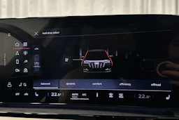 musta Audi Q6 e-tron 2025 kuva 32.