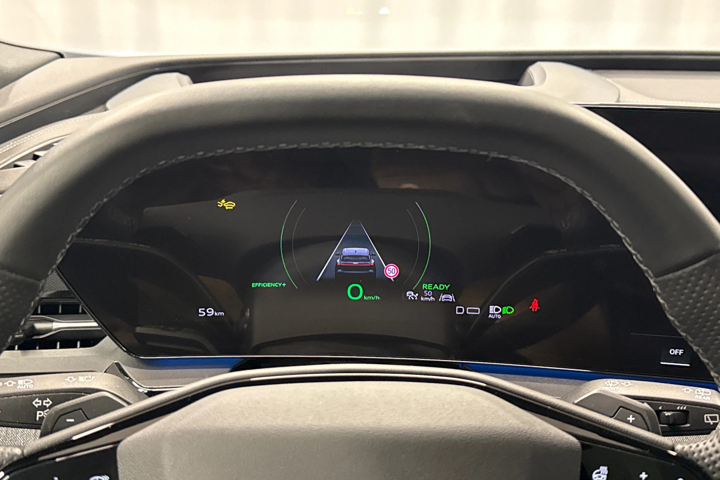 harmaa Audi Q6 e-tron 2025 kuva 14.