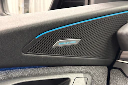 harmaa Audi Q6 e-tron 2025 kuva 27.