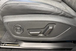 harmaa Audi Q6 e-tron 2025 kuva 29.