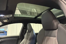 harmaa Audi Q6 e-tron 2025 kuva 30.