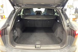 harmaa Audi Q6 e-tron 2025 kuva 31.