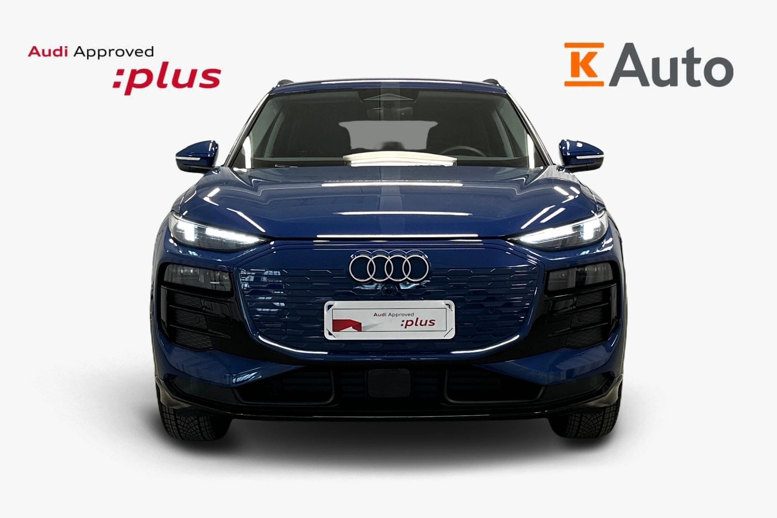 sininen Audi Q6 e-tron 2025 kuva 4.
