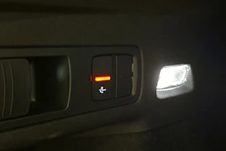 sininen Audi Q6 e-tron 2025 kuva 13.