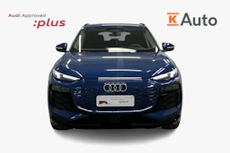 sininen Audi Q6 e-tron 2025 kuva 4.