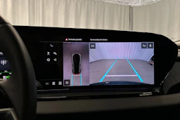 sininen Audi Q6 e-tron 2025 kuva 16.
