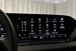 sininen Audi Q6 e-tron 2025 kuva 18.