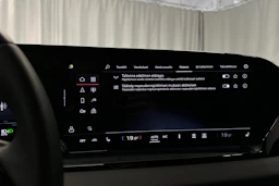 sininen Audi Q6 e-tron 2025 kuva 22.