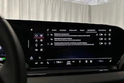 sininen Audi Q6 e-tron 2025 kuva 23.
